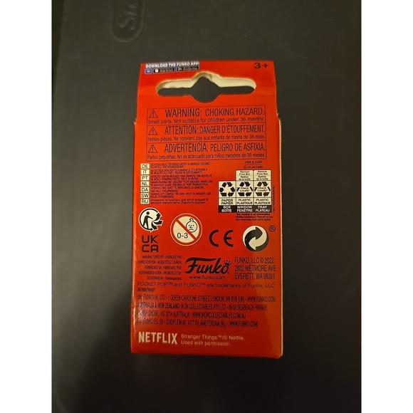 Funko Pocket Pop Keychain Stranger Things: Robin - Picture 2 of 3